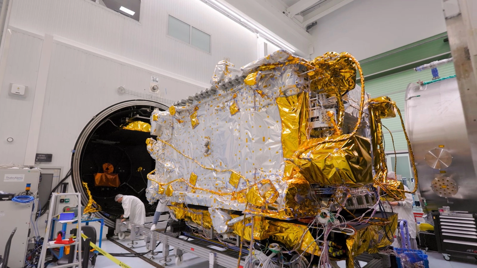 Satelit HTS Telkom